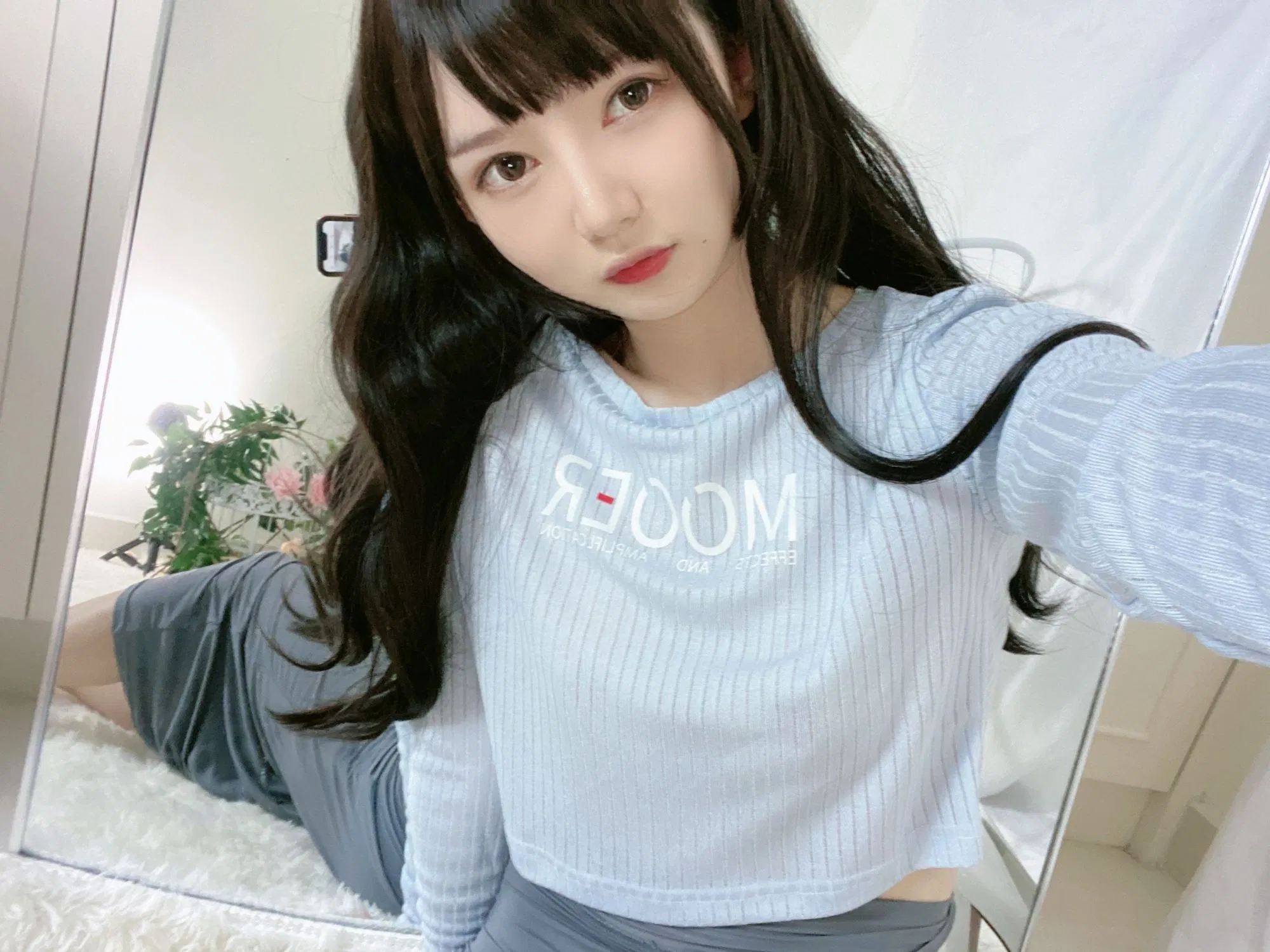 51酱cos：萝莉脸职业装的穿搭与拍摄攻略