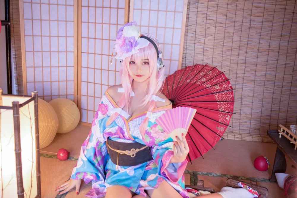蜜汁猫裘Cosplay恰巴耶夫103P碧蓝航线