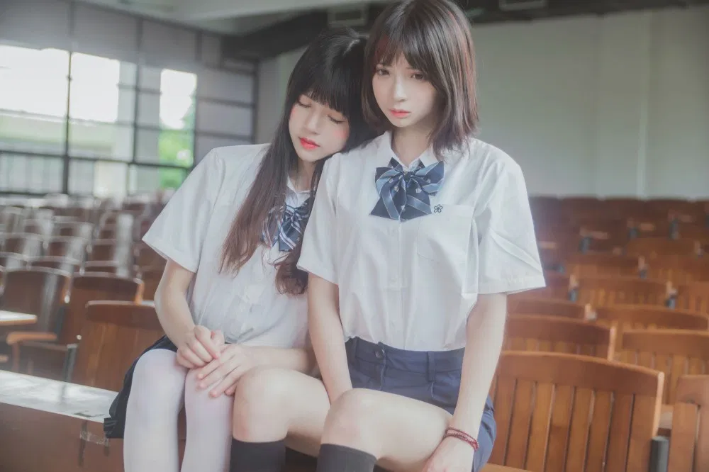东北水瓶座Coser 疯猫ss穹妹旗袍24P重新定义了穹妹的东方美学