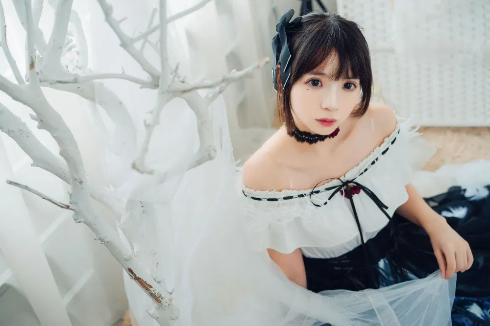东北水瓶座Coser 疯猫ss穹妹旗袍24P重新定义了穹妹的东方美学