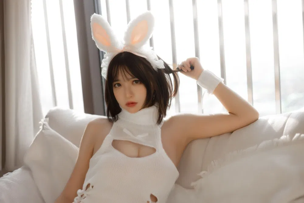 东北水瓶座Coser 疯猫ss穹妹旗袍24P重新定义了穹妹的东方美学