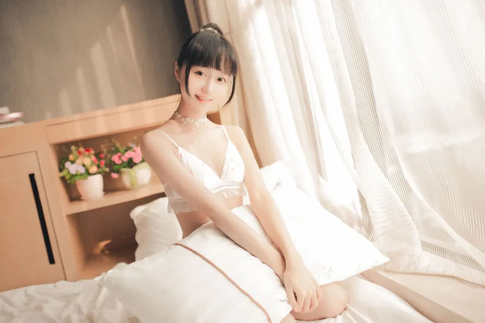 广东天秤座百万粉Coser木棉棉OwO花束里的浪漫48P赏析 广东天秤座百万粉Coser木棉棉OwO花束里的浪漫48P赏析