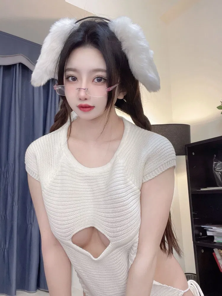鬼畜瑶在不在Cos修女主题写真.为什么总有一种独特的氛围感