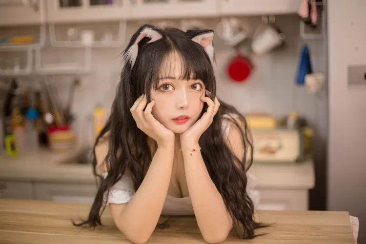 黑猫猫OvO碧蓝航线大凤图集在线赏析