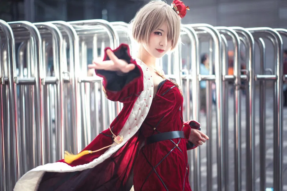 南京二次元Coser弥音音ww碧蓝航线爱宕校服