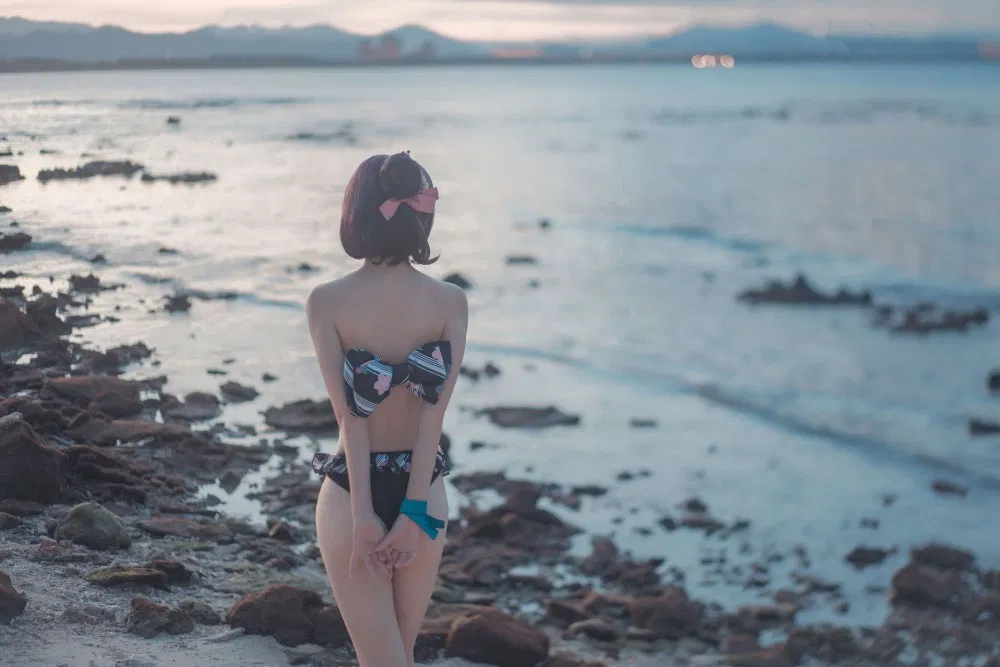 浙江Coser爱老师PhD大凤毒苹果礼服完整图集赏析