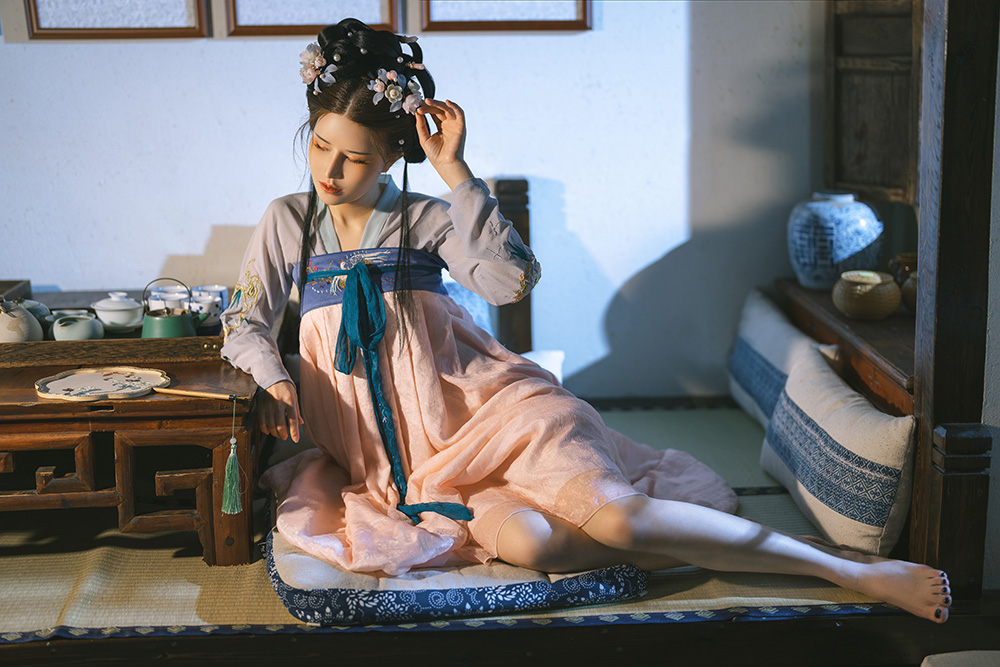 鹿八岁baby是谁？她的写真和Cos作品去哪看