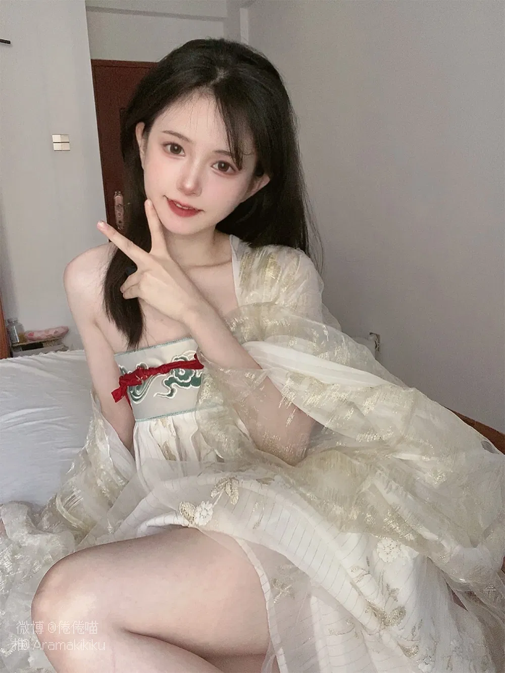 倦倦喵资料及摄影cos作品12弹在哪看?先把身份认清