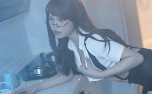 七月喵子蒂迟亚希24P华丽与神秘交织的异世界使者