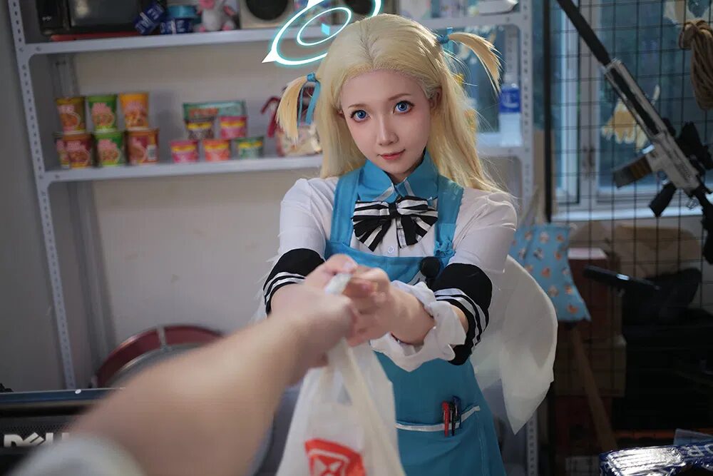 小和甜酒cosplay图集从哪套翻起，写真套图下载我摸了三条路